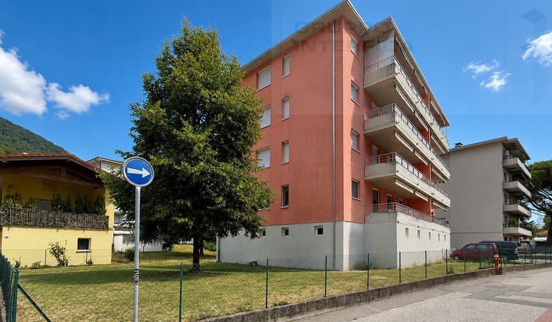 GRANDE APPARTAMENTO CON BALCONE (1)