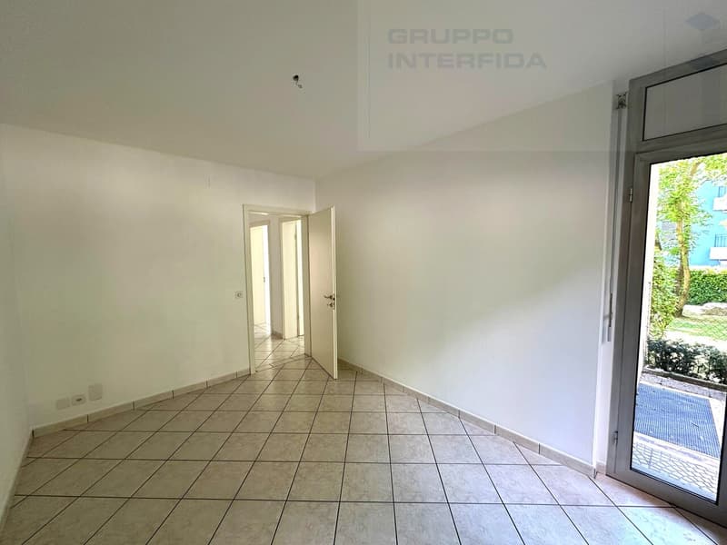 4.5 LOCALI CON GIARDINO E PISCINA CONDOMINIALE (12)