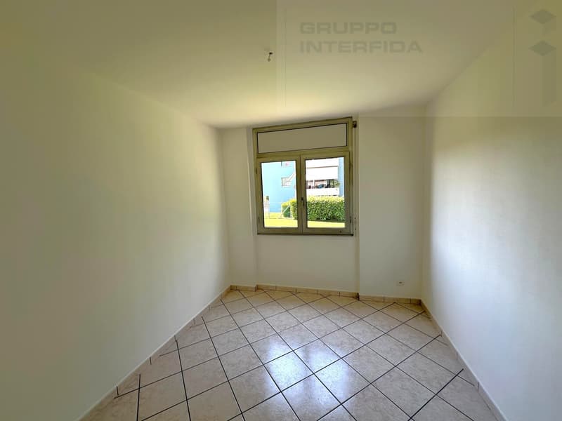 4.5 LOCALI CON GIARDINO E PISCINA CONDOMINIALE (10)