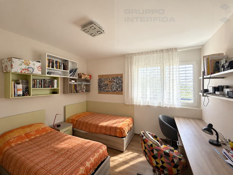 SPAZIOSO APPARTAMENTO CON GIARDINO IN CONDOMINIO SIGNORILE (9)