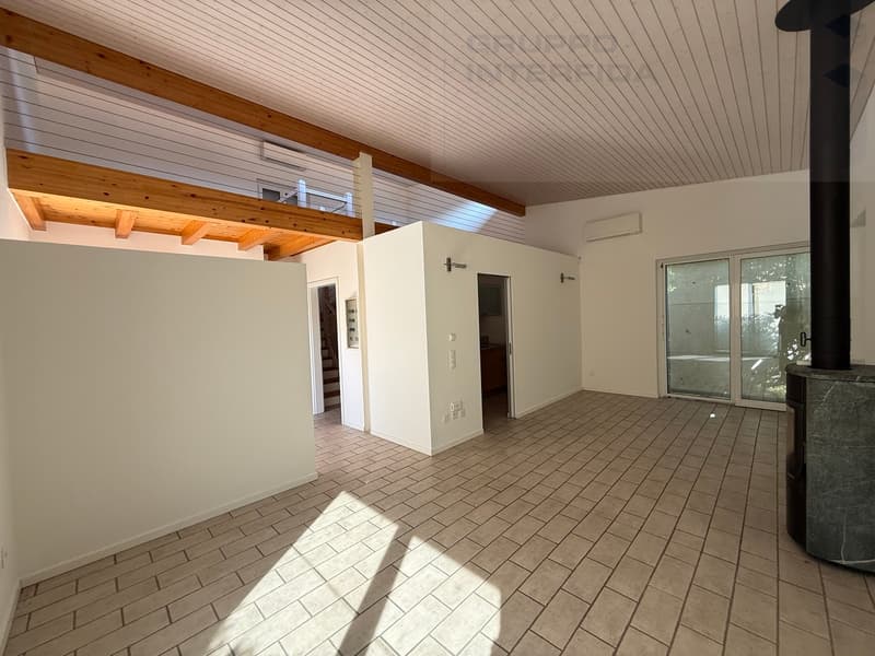 CASA INDIPENDENTE CON GIARDINO (4)