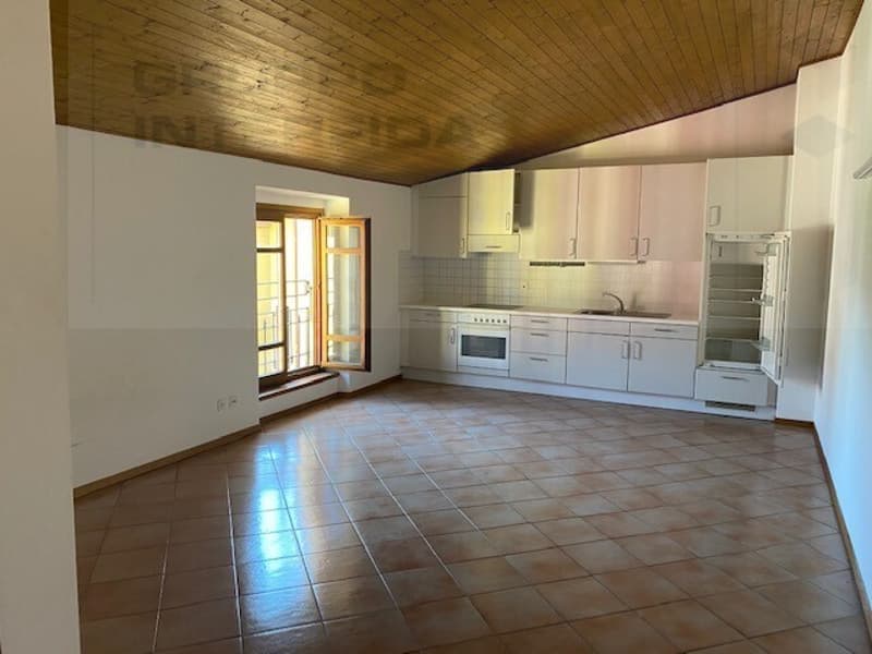 APPARTAMENTO 1.5 LOCALI AL 2 PIANO ZONA CENTRALE (1)