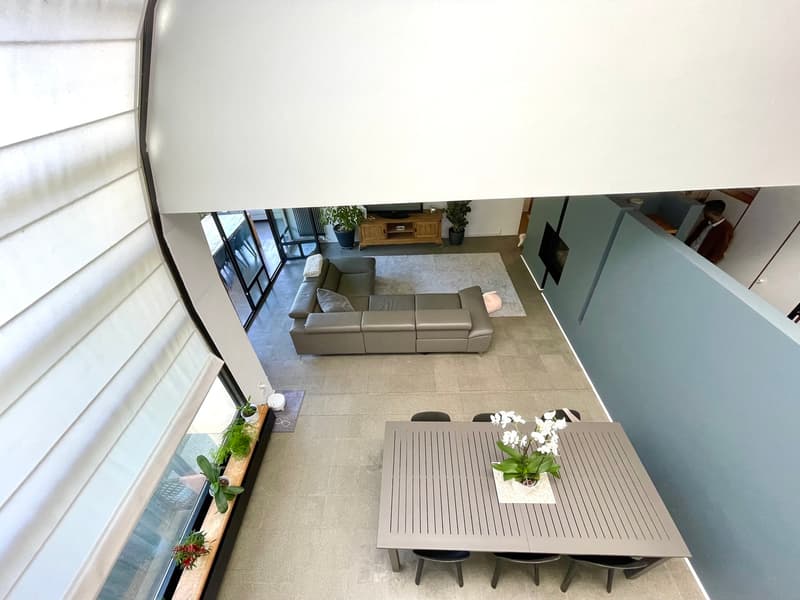 CASA UNIFAMILIARE IMMERSA NEL VERDE (5)