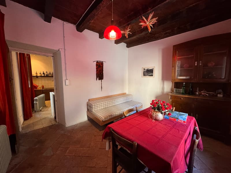 CASA RUSTICA NEL NUCLEO (6)