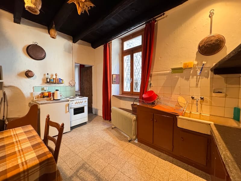 CASA RUSTICA NEL NUCLEO (5)