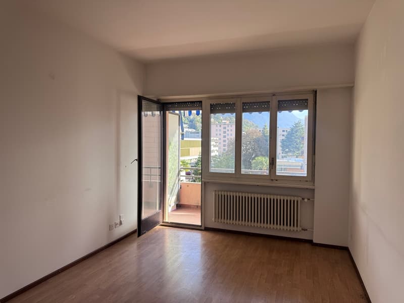 APPARTAMENTO 3.5 LOCALI MOLTO CENTRALE (7)