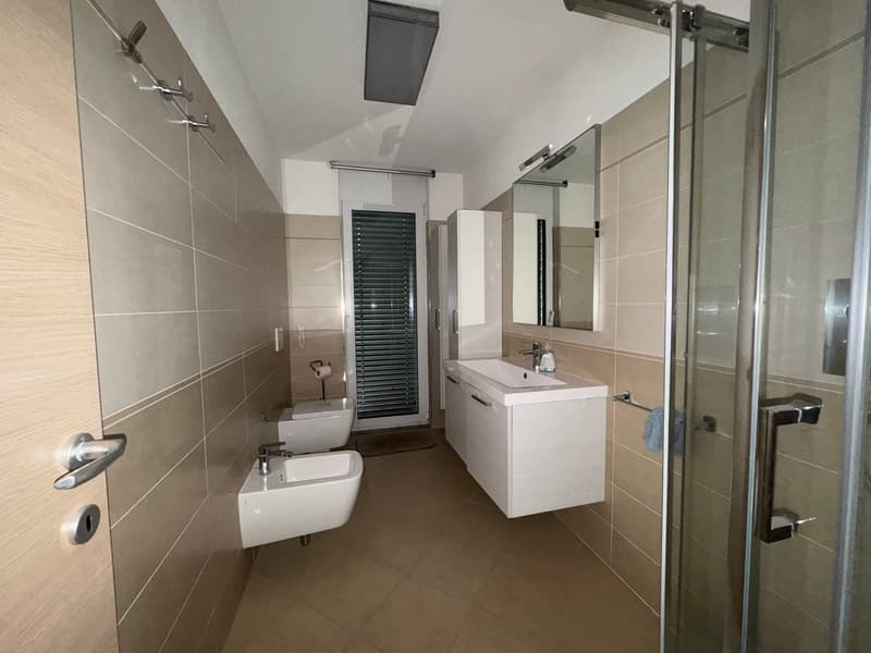 MODERNO E COMODO APPARTAMENTO IN RESIDENZA VILLA IVY (4)