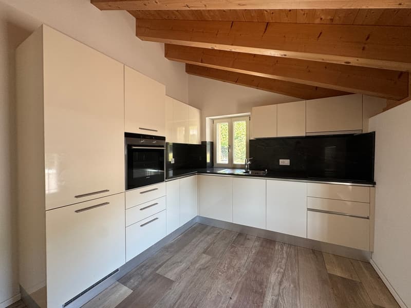 BRUSINO - ARSIZIO: PALAZZINA A REDDITO (4)