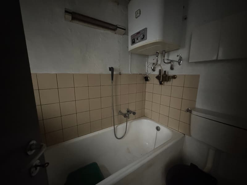 CASA DI NUCLEO DI 6.5 LOCALI (5)