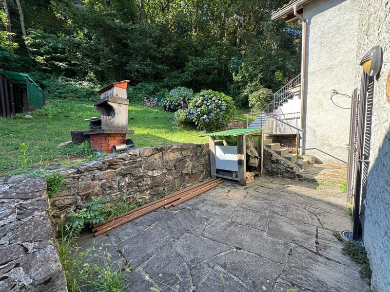 CASA RUSTICA DI 2.5 LOCALI (2)