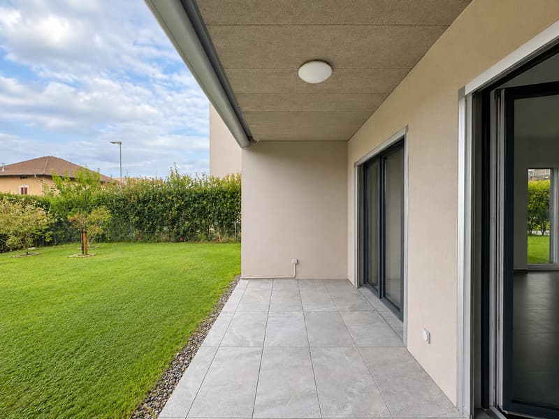 APPARTAMENTO 4.5 LOCALI CON AMPIO GIARDINO (9)