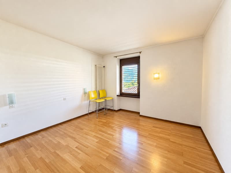 CASA SINGOLA CON GIARDINO (6)