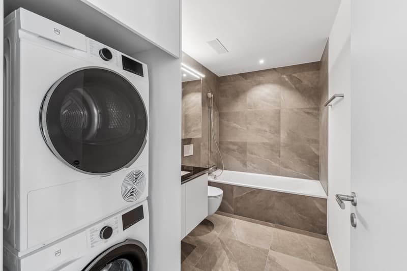 Nasszelle mit Badewanne