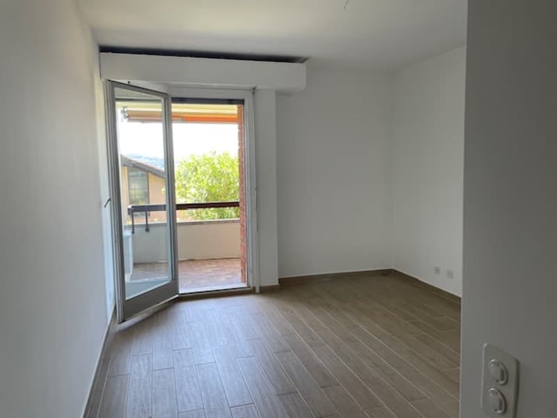 Spazioso appartamento di 2.5 locali con piscina  e vista panoramica a Ruvigliana (6)
