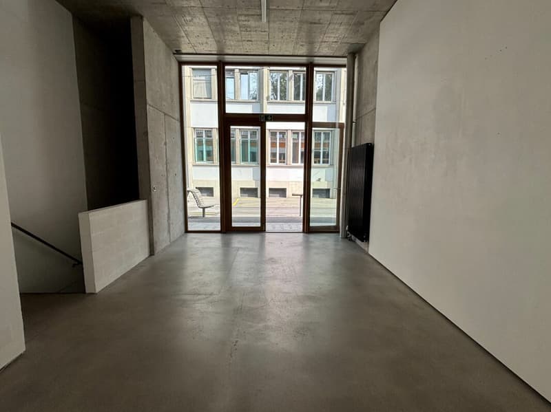 Arcade commerciale de 75 m2 en centre-ville (2)