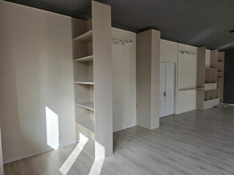 Bureaux à louer 62m2. Disponible immédiatement (4)