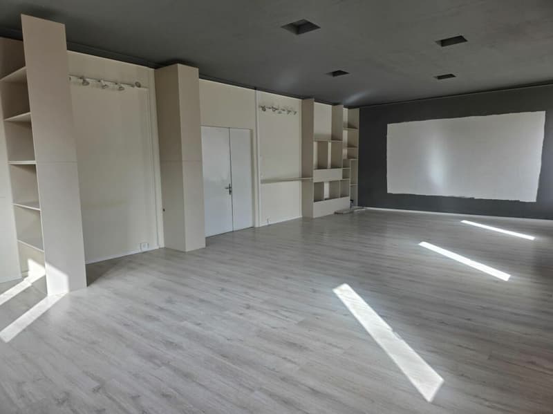 Bureaux à louer 62m2. Disponible immédiatement (3)