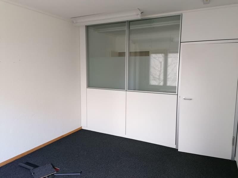 Bureaux de 110m2 semi-aménagés, proche Gare de Lausanne (3)