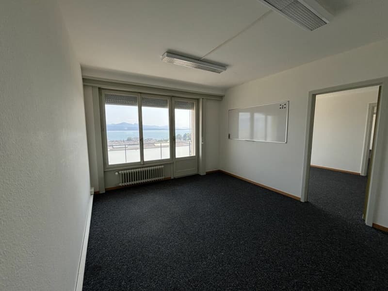 Bureau de 312 m2 en centre-ville de Lausanne (2)