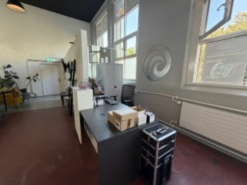 Ihr neuer Standort in Horgen - vielseitige Gewerbefläche im EG (3)