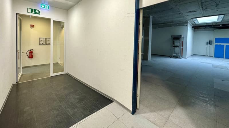 EG-Mietfläche mit Oblicht und anmietbare Lager (4)