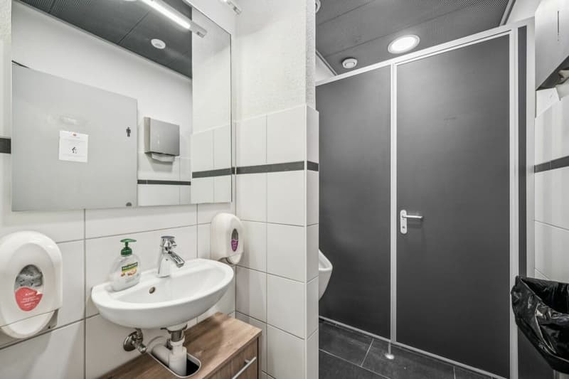Zürichstrasse 72: Bürofläche mit 174 m² (4)