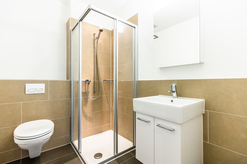 Badezimmer mit Dusche