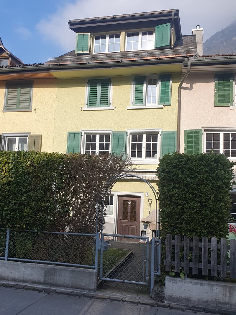 5.5 Zimmer-Reihen- Einfamilienhaus in Ennenda