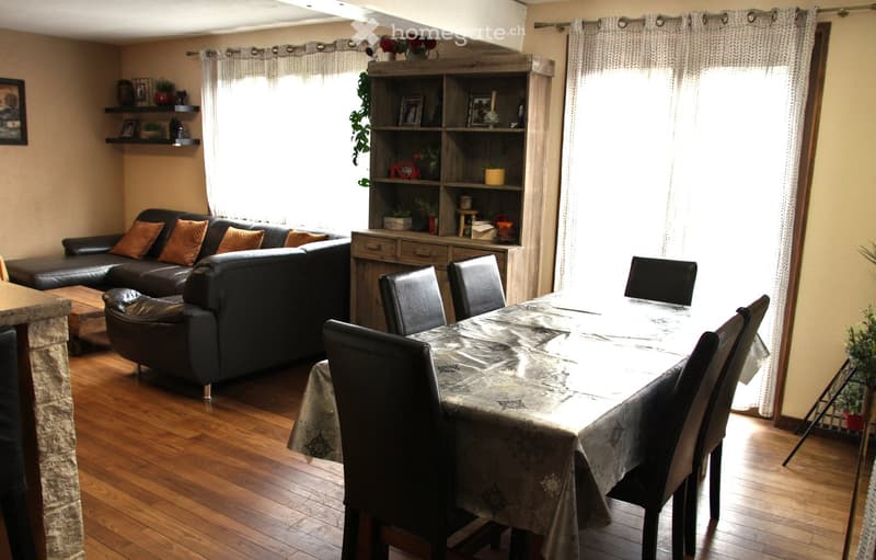 Grande maison familiale individuelle avec jardin à 20 minutes de Lausanne (5)
