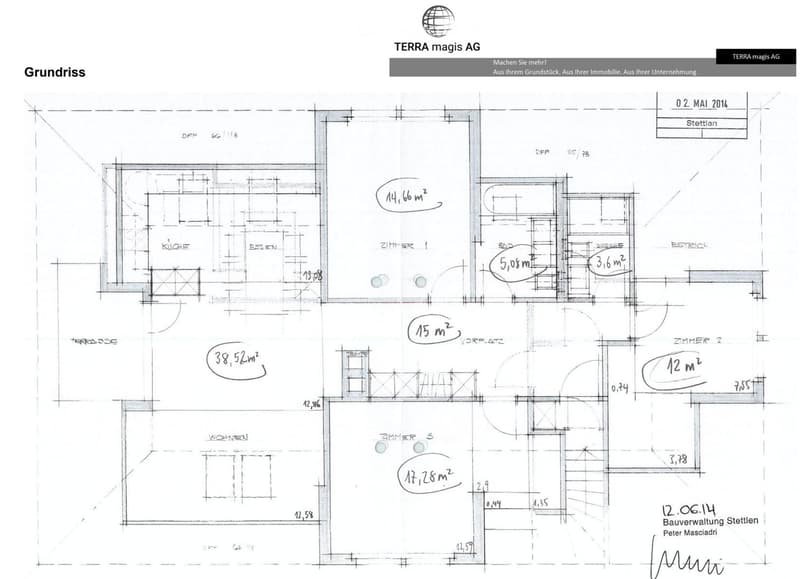 Entrance, living room, kitchen, 3 bedrooms, 2 bathrooms, balcony, terrace