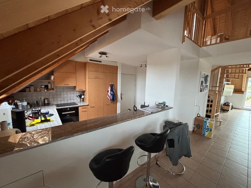 Grosszügige 4.5-Zimmer-Dachwohnung mit Bergblick in Schüpfen (8)
