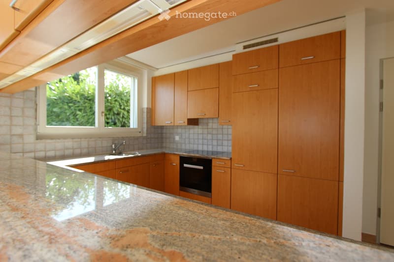 Moderne 4.5-Zimmer-Wohnung mit Balkon in Schüpfen (4)