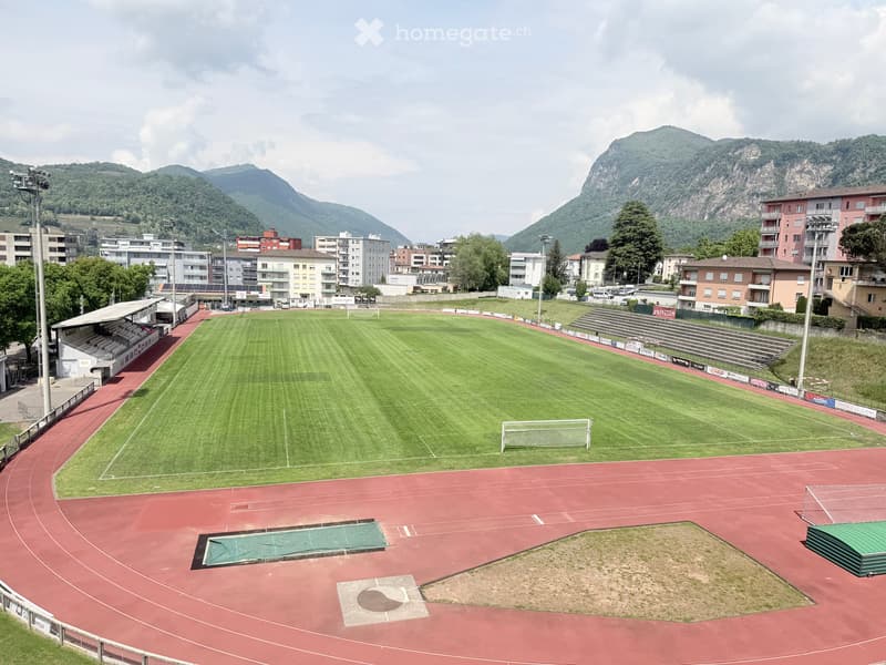 Luminoso 3.5 locali ristrutturato con balconi a Mendrisio (7)