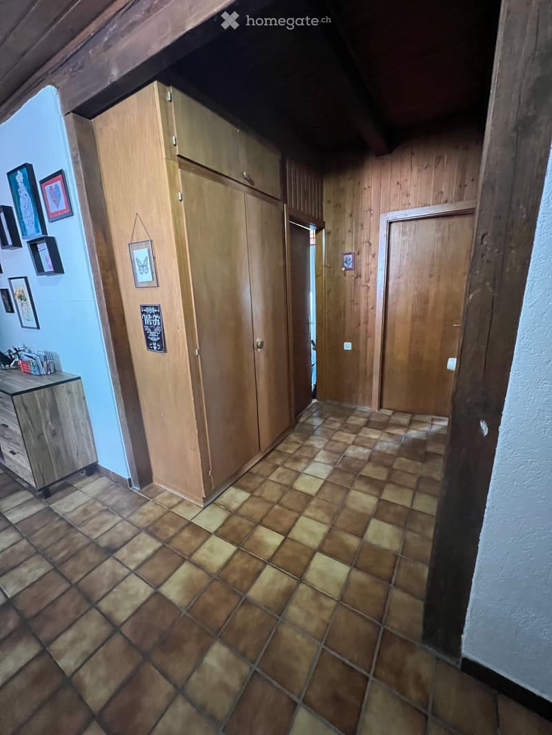 Magnifique duplex de 6 pièces avec cachet dans un bâtiment historique au Locle (10)