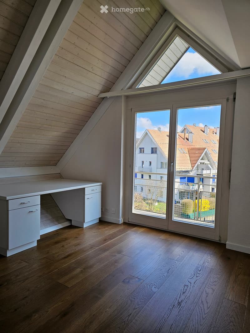 3 1/2 Zimmer Dachwohnung in Hombrechtikon (3)