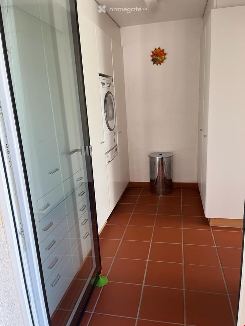 Grosses Einfamilienhaus mit Traumaussicht (10)