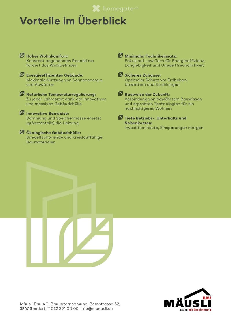 A presentation slide titled "Vorteile im Überblick" (Benefits at a Glance) with bullet points highlighting benefits of a building design, including comfort, energy efficiency, natural temperature regulation, innovative construction, ecological building ma