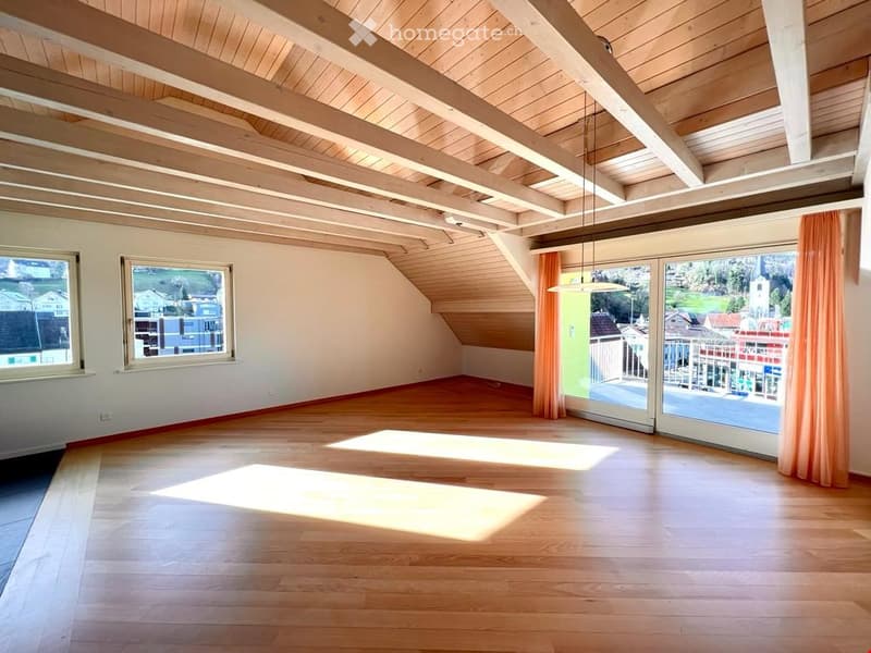 {"visible_features": ["Balcony / Terrace"],    "type": "Room",    "description": "wooden beams ceiling, wooden floor, glass windows, terrace, white walls",    "localized_descriptions":        {        "EN": "Room: wooden beams ceiling, wooden floor,