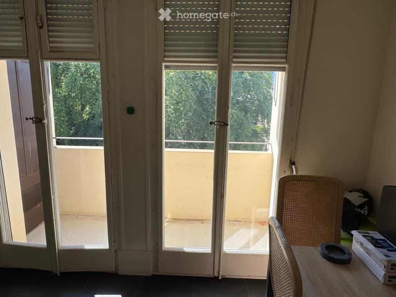 Superbe appartement de réception face au lac avec une vue imprenable au 6ème étage (20)
