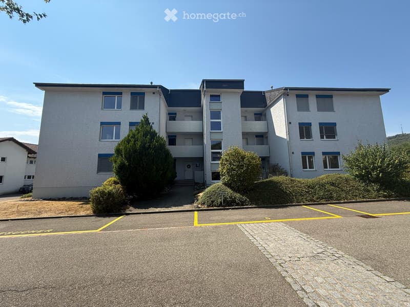 Erstvermietung nach Sanierung – moderne 2.5-Zimmer-Wohnung mit Balkon (2)