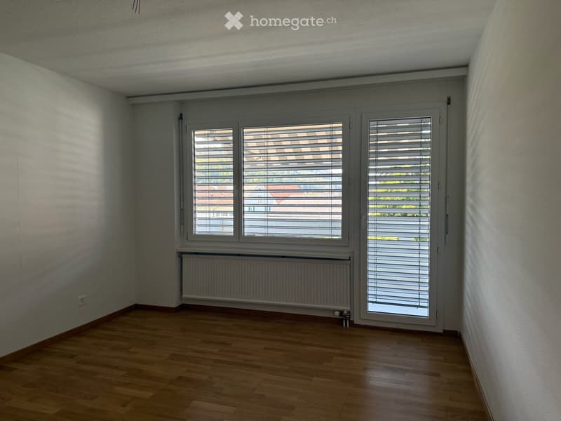 Erstvermietung nach Sanierung – grosszügige 4.5-Zimmer-Wohnung mit Balkon (6)