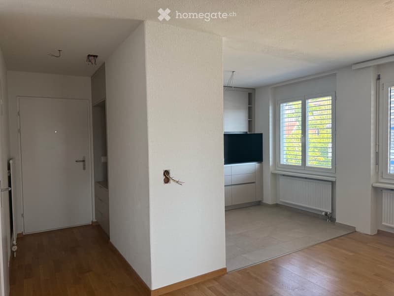 Erstvermietung nach Sanierung – grosszügige 4.5-Zimmer-Wohnung mit Balkon (4)