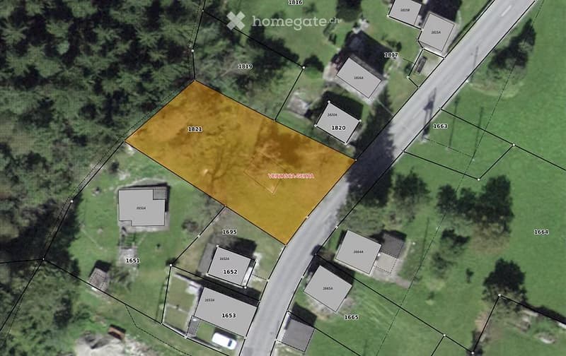 Aerial view of a large, rectangular plot of land marked as 'VERNAZOA/GERRA' with surrounding smaller plots and structures.