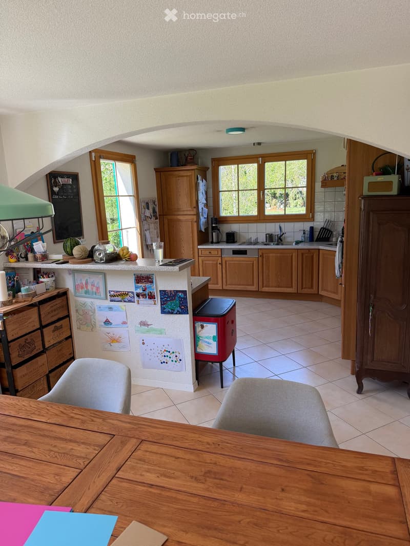 {"type": "Kitchen", "objects": ["table", "chair", "cabinet", "sink", "faucet", "refrigerator", "microwave", "toaster", "cupboard", "fridge", "cup", "bottle", "fridge", "cupboard", "fridge", "cupboard", "cupboard", "cupboard", "cupboard", "cupboard", "cupb