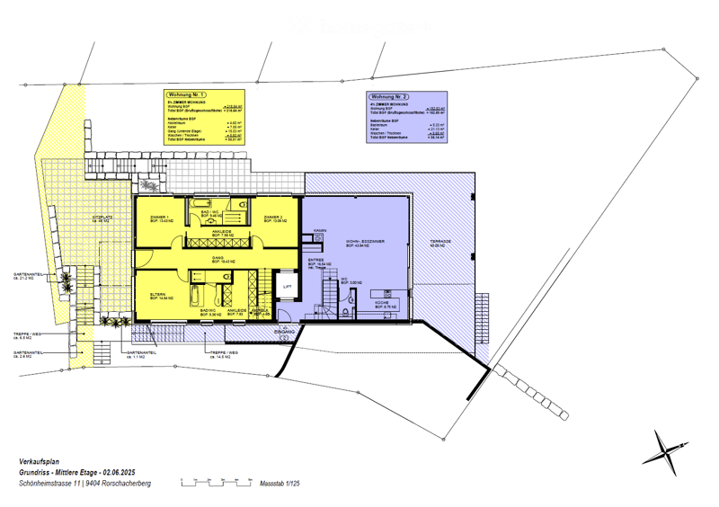 Floor plan of a middle floor showing two apartments, common areas, and outdoor spaces. Includes labeled rooms such as living room, kitchen, bedrooms, bathrooms, entrance, and terrace.
