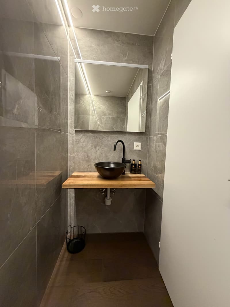 Modern saniertes Einfamilienhaus mit mediterranem Flair – ruhige Lage am Waldrand (9)