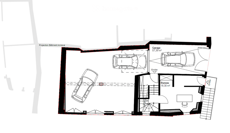 Floor plan showing a garage, entrance, and office space with labeled dimensions.