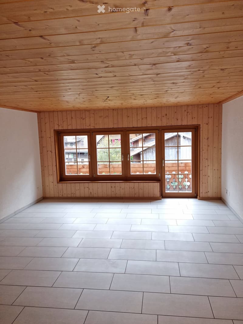 5 1/2 Zimmer-Dachwohnung in Wilderswil (5)