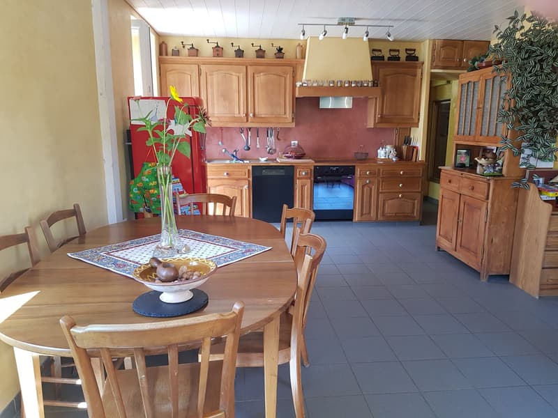 Maison villageoise de 2 appartements 2612 Cormoret (4)