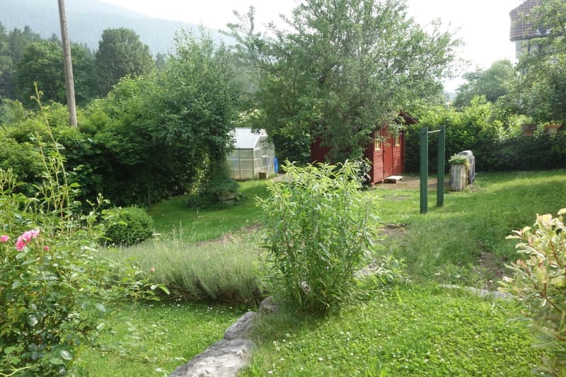 Maison villageoise de 2 appartements 2612 Cormoret (12)